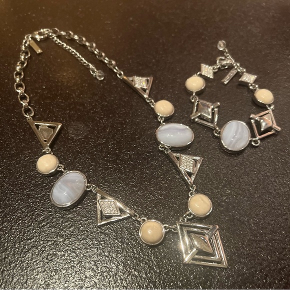 Blue Lace Agate Stone Diamond Shape Necklace and Bracelet Set - Picture 3 of 3